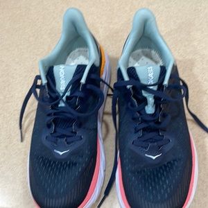 Hoka Clifton 7